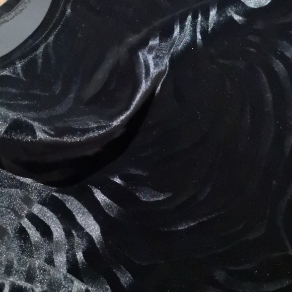 Little black dress - Picture 9 of 10